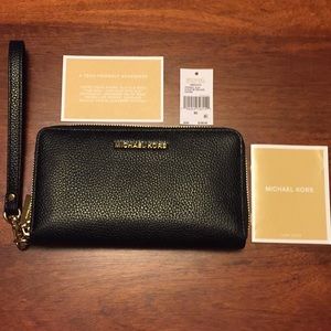 MICHAEL Michael Kors Phone Case Wristlet